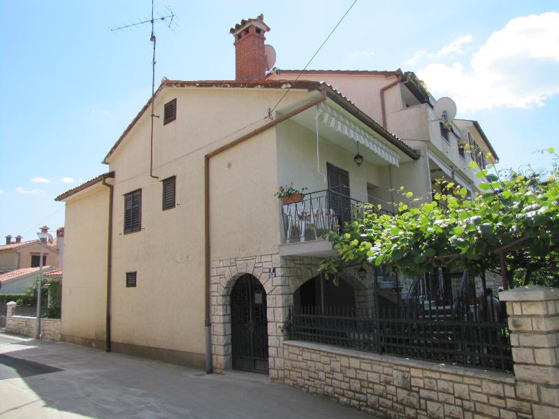 Apartments Milka Ровинь Экстерьер фото